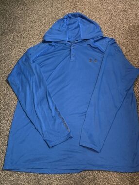 Under Armour Heat GearMen’s Royal Blue Hooded Long-Sleeve Shirt